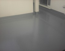 防水強化！ベランダ床面：専用塗料（２液性）施工です。の写真